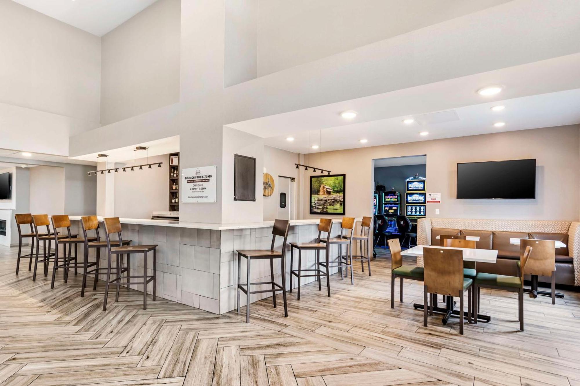 Best Western Plus Bourbonnais Hotel&Suites Exterior foto