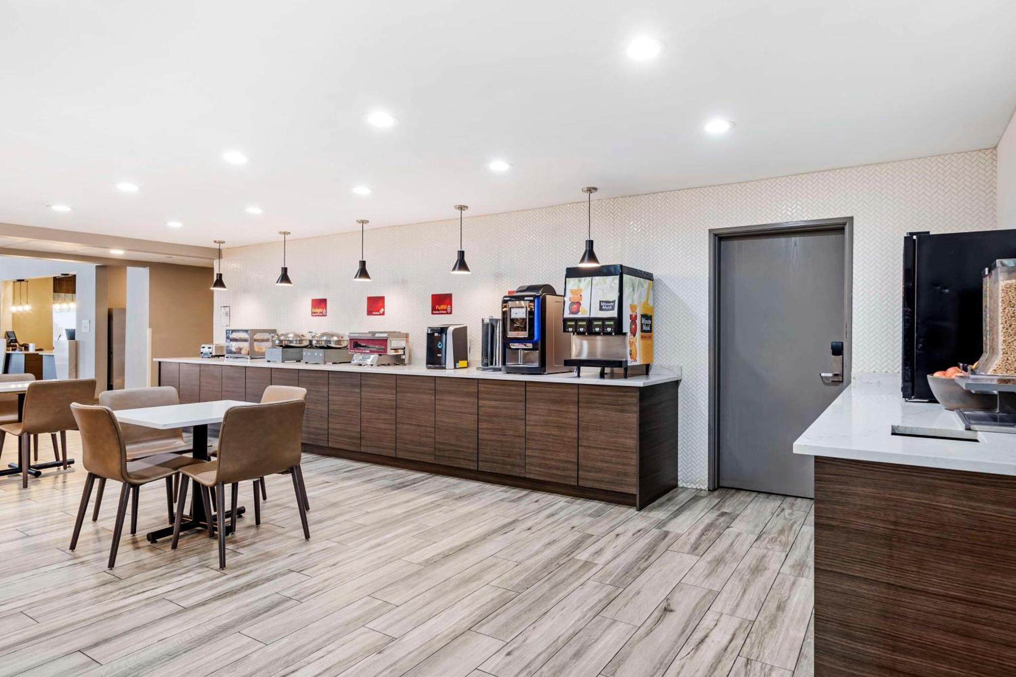 Best Western Plus Bourbonnais Hotel&Suites Exterior foto