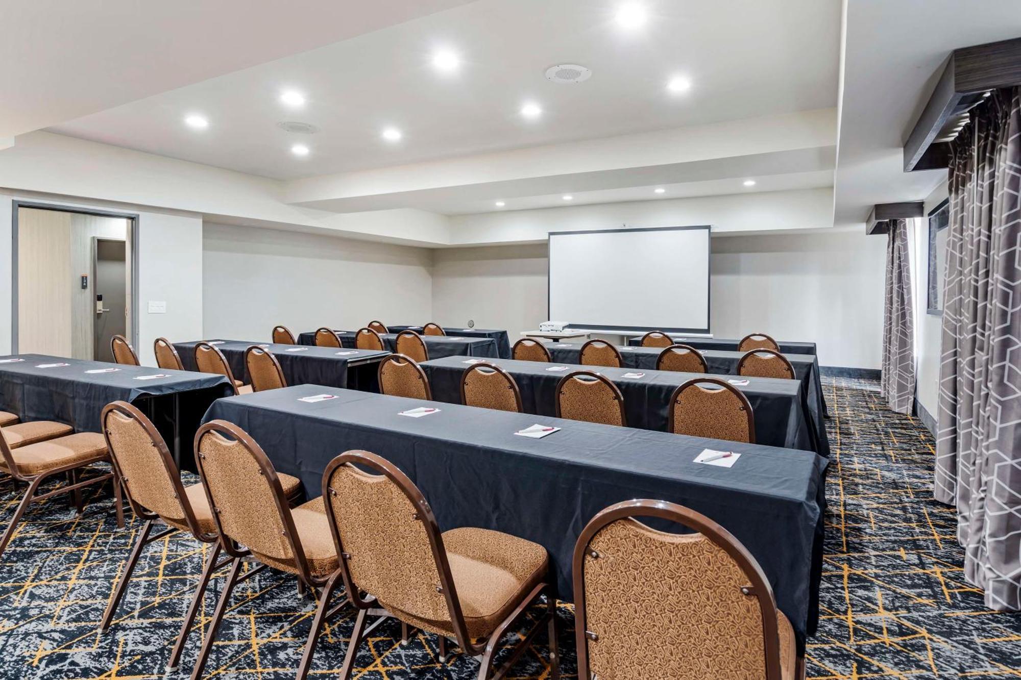 Best Western Plus Bourbonnais Hotel&Suites Exterior foto